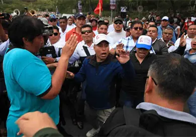Secci&oacute;n 22 de la CNTE protesta en Oaxaca