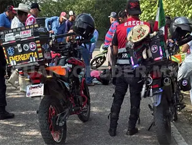 Chocan motocicletas por presunta invasión de carril Chocan motocicletas por presunta invasión de carril