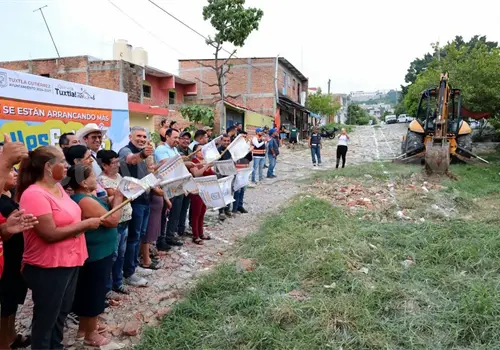 Arranca &Aacute;ngel Torres una vialidad m&aacute;s