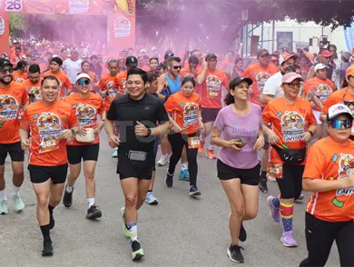 Corredores disfrutan de una deliciosa competencia Corredores disfrutan de una deliciosa competencia