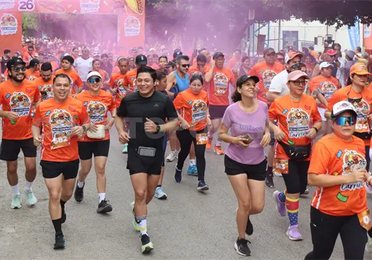 Corredores disfrutan de una deliciosa competencia Corredores disfrutan de una deliciosa competencia