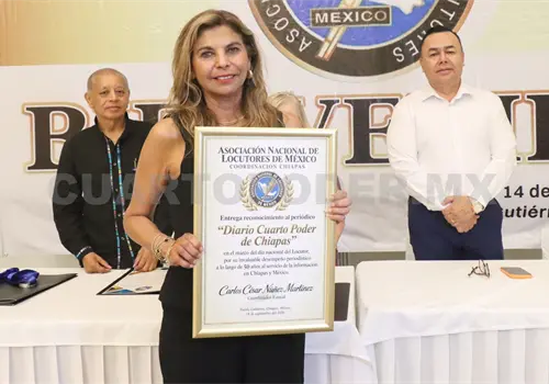 Reconocen a Cuarto Poder por 50 a&ntilde;os de trayectoria