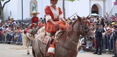 Desfile, conmemoraci&oacute;n de la Independencia