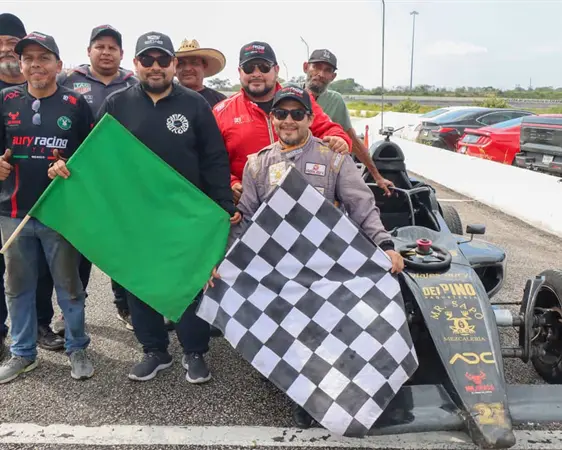 Aury Racing Team se acerca al campeonato Aury Racing Team se acerca al campeonato