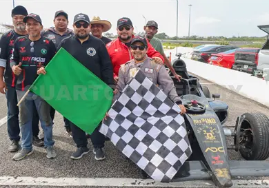 Aury Racing Team se acerca al campeonato Aury Racing Team se acerca al campeonato