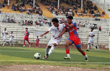 Chifut debuta en casa con electrizante empate