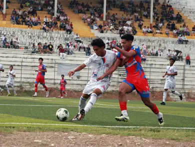 Chifut debuta en casa con electrizante empate