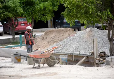 Precio de material de construcci&oacute;n a revisi&oacute;n anual