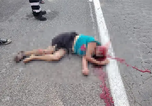 Pierde la vida al ser arrollada por combi
