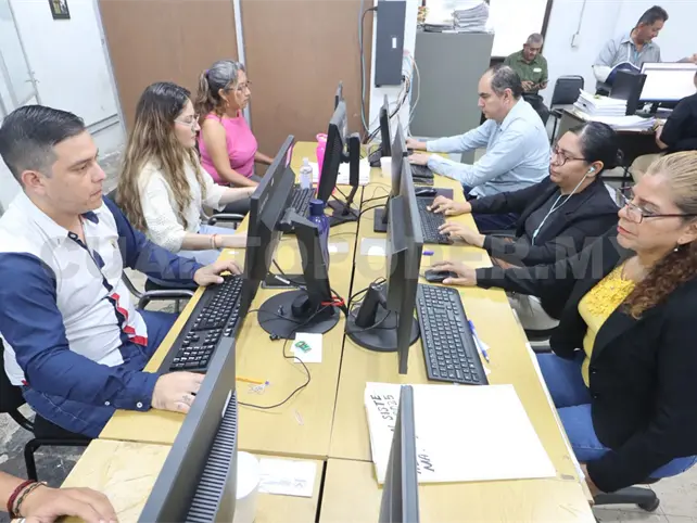 Uso de IA por trabajadores tambi&eacute;n lleva riesgos