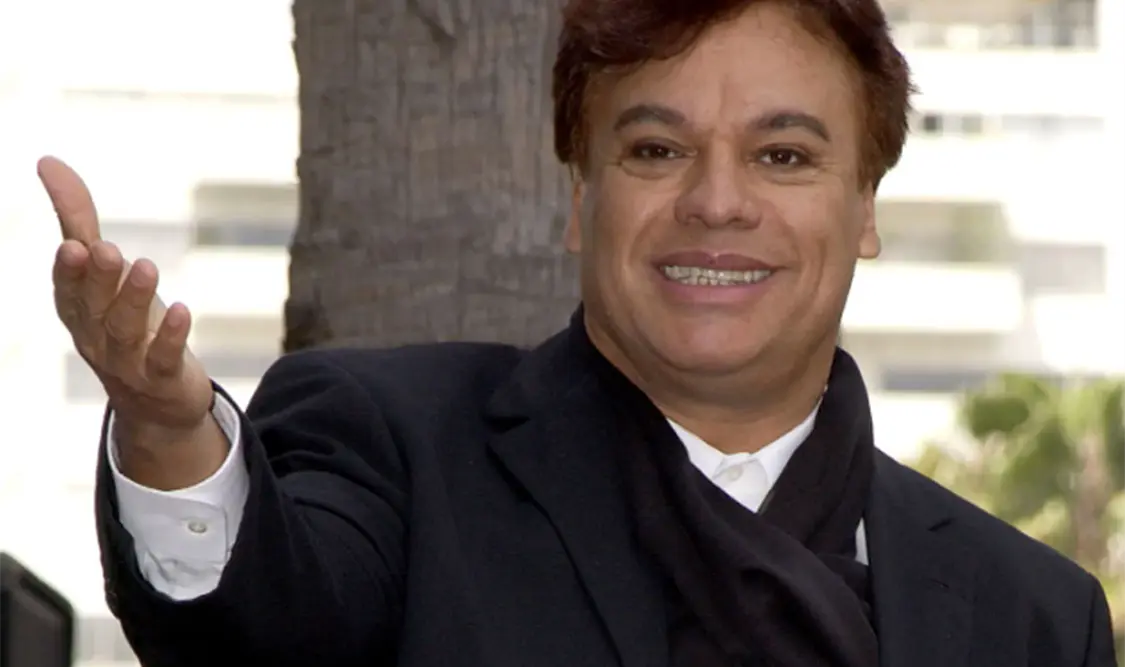 Preparan película de Juan Gabriel