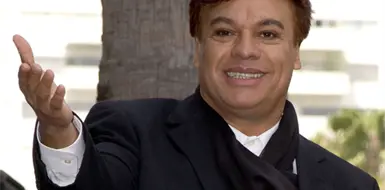 Preparan pel&iacute;cula de Juan Gabriel