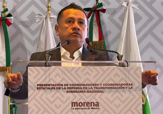 Carlos Torres presenta su renuncia a la Fiscal&iacute;a