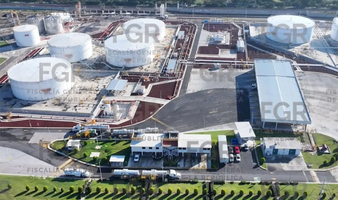 La FGR aseguró 59 millones de litros de presunto hidrocarburo en una terminal de Grupo Simsa en San José Iturbide, Guanajuato. Cortesía