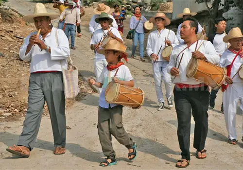 Pito y tambor: 500 años de música zoque en la capital Pito y tambor: 500 años de música zoque en la capital
