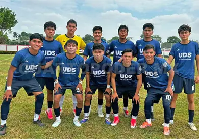 Universitarios por su tercera conquista