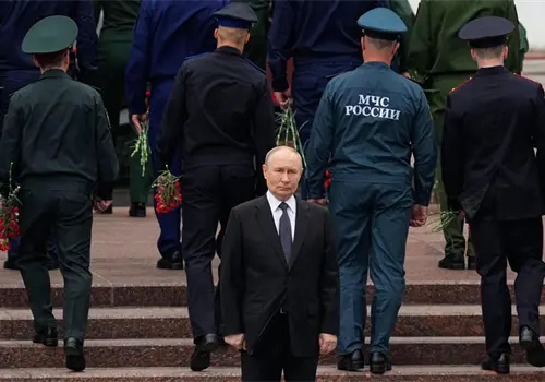 Putin gana elecciones, pero misiles golpean Moscú Putin gana elecciones, pero misiles golpean Moscú