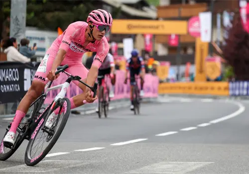 Del Toro logra sexto lugar a contrarreloj del Mundial de Ruta