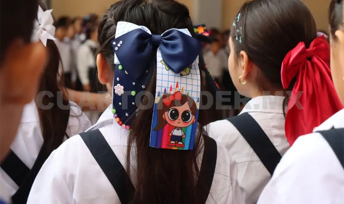 La comunidad estudiantil no podrá ingresar celulares a los salones de clases en los horarios escolares. Cortesía