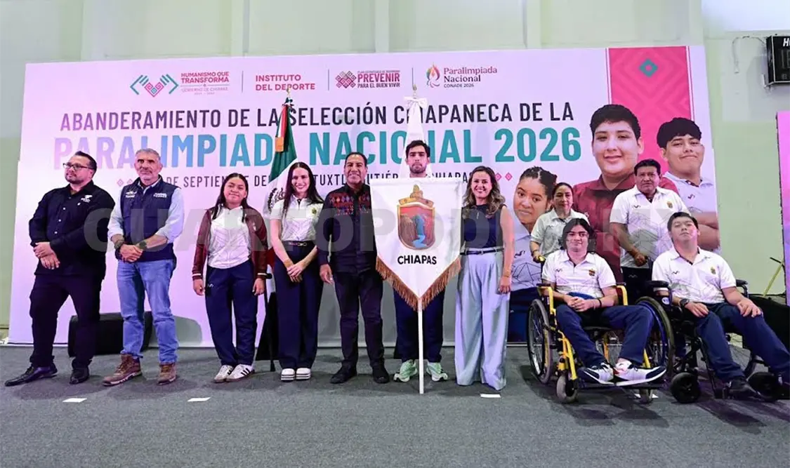 Ramírez Aguilar encabezó la ceremonia de abanderamiento de la Selección Chiapaneca. Cortesía