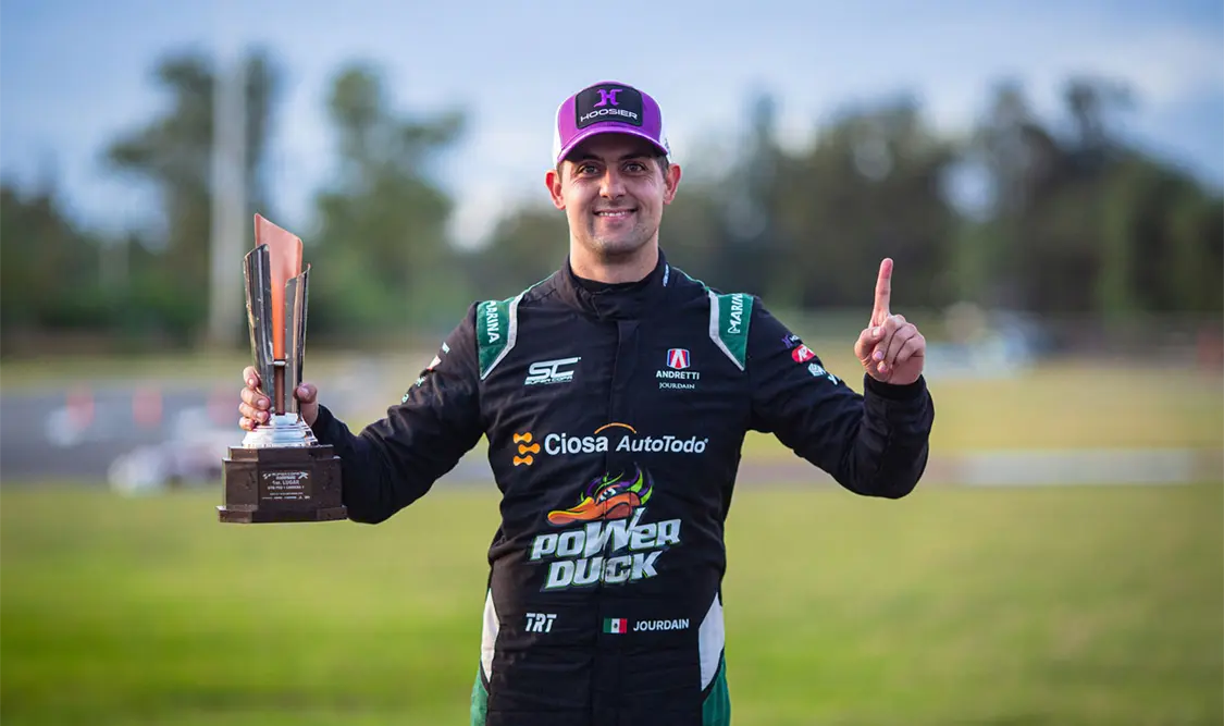 Paul Jourdain completó un fin de semana perfecto al conquistar las dos carreras celebradas en León. Cortesía
