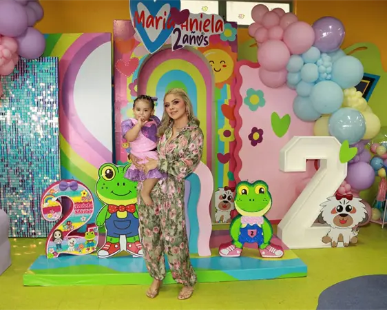 Aniela celebra sus dos añitos Aniela celebra sus dos añitos