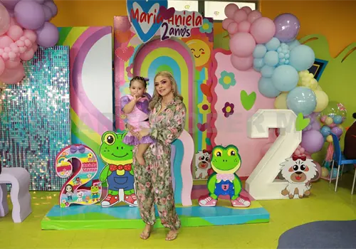 Aniela celebra sus dos añitos Aniela celebra sus dos añitos