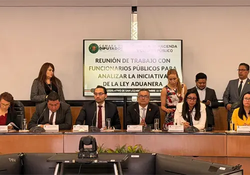 Defienden reforma aduanal de CSP ante legisladores