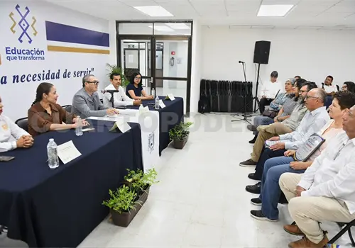 Reconocen legado de fundadores del DER