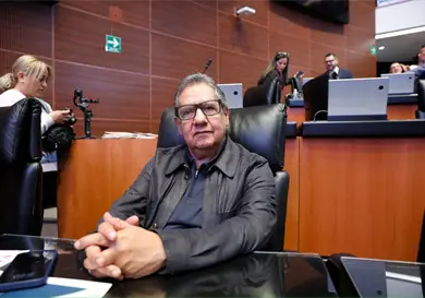 Avalan que candidatos no tengan doble nacionalidad