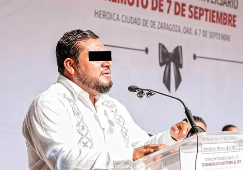 Detienen a alcalde por presuntos nexos con delincuencia Detienen a alcalde por presuntos nexos con delincuencia