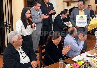 Comercializaci&oacute;n provoca que se pierda la esencia: locutor de radio