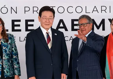 Reciben Lee Jae Myung en el Senado Reciben Lee Jae Myung en el Senado