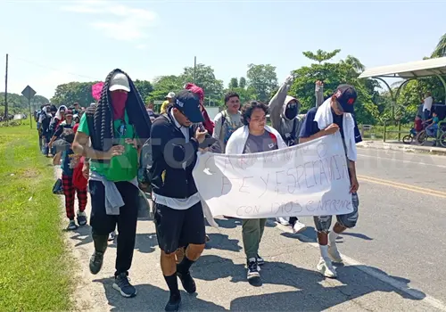 Ingresa caravana migrante a M&eacute;xico