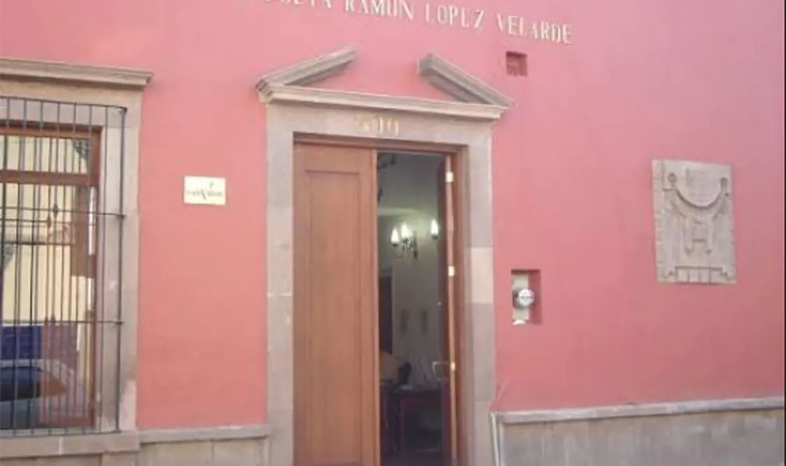El espacio donde vivió el poeta Ramón López Velarde ha estado inmerso en la controversia desde hace varios meses. Cortesía