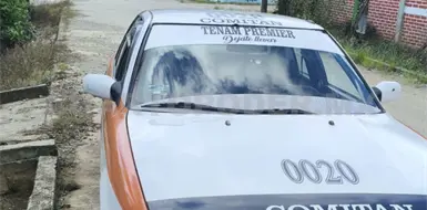Asaltan a taxistas y se llevan un veh&iacute;culo