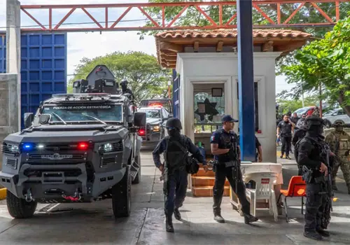 Aprueban decreto para desaparición de poderes en Juchitán Aprueban decreto para desaparición de poderes en Juchitán