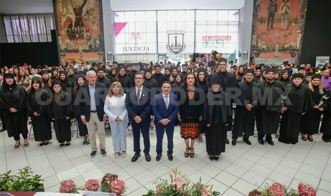 Celebraron la ceremonia de graduación de las generaciones 2025-2026. Cortesía