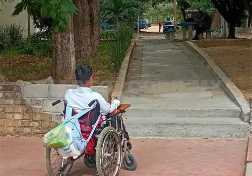 Denuncian retiro de acceso inclusivo Denuncian retiro de acceso inclusivo