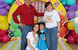 Cinco años de sonrisas Cinco años de sonrisas