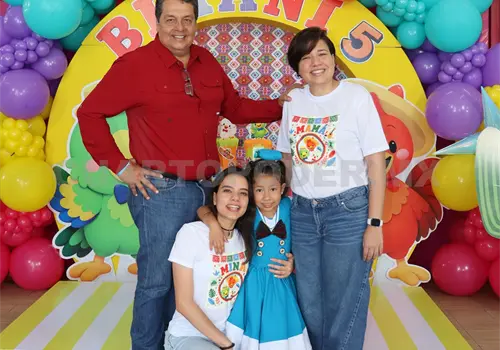 Cinco años de sonrisas Cinco años de sonrisas