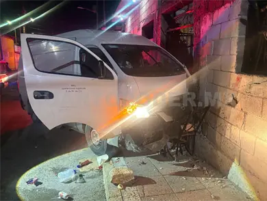 Acelerado chofer arrolla a peatones y mata a uno Acelerado chofer arrolla a peatones y mata a uno