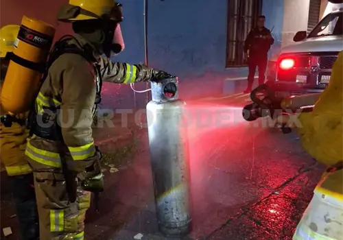 Acumulación de gas provoca una explosión Acumulación de gas provoca una explosión