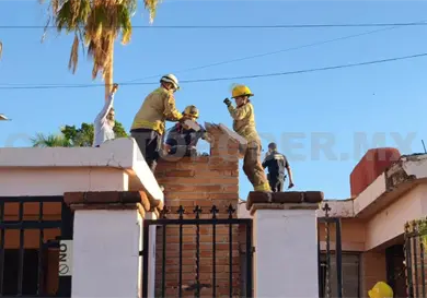 Intenta robar y acaba atrapado en chimenea