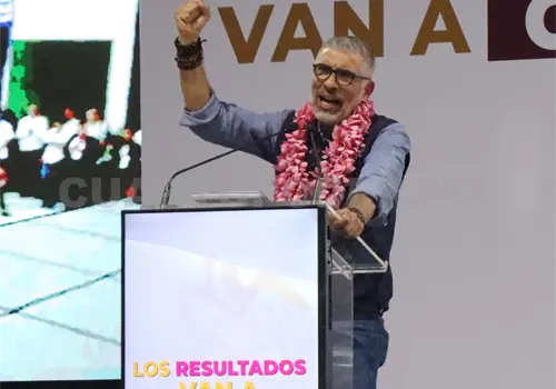 Rinde Torres Segundo Informe de Gobierno Rinde Torres Segundo Informe de Gobierno