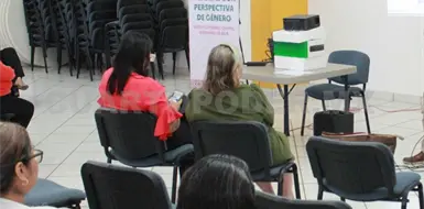 Impulsan espacios laborales dignos Impulsan espacios laborales dignos