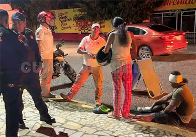 Termina con una posible fractura luego de chocar