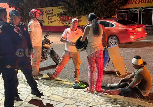 Termina con una posible fractura luego de chocar