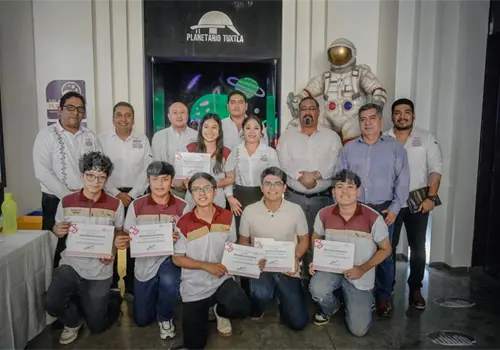 Reciben estudiantes becas para estancias cient&iacute;ficas