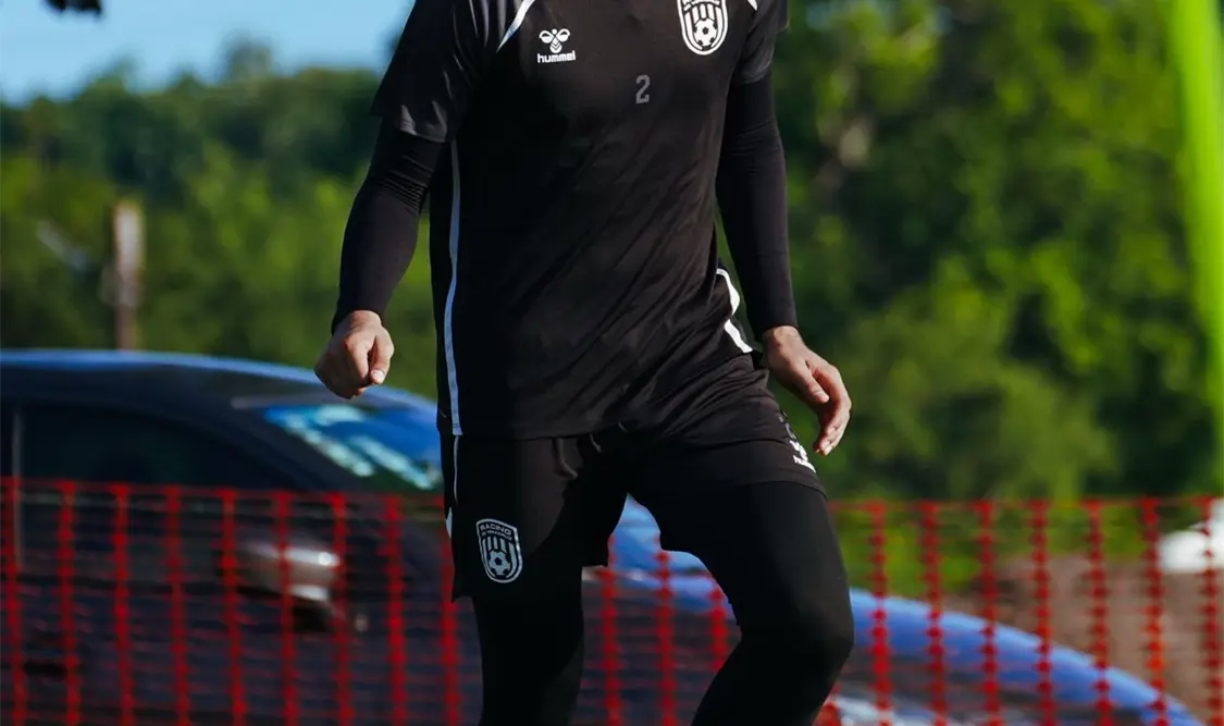 Luis Ocón aseguró que Racing mantendrá su propuesta ofensiva y buscará imponer condiciones ante Jaguares FC. Cortesía
